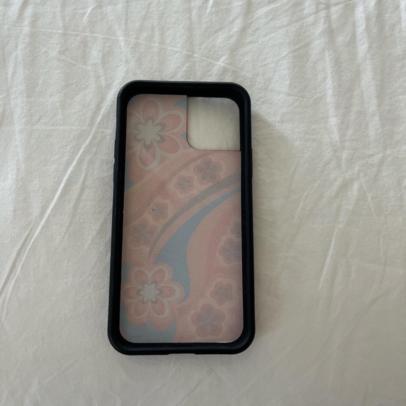 Wildflower iPhone 11 Pro phone case - Picture 4 of 4